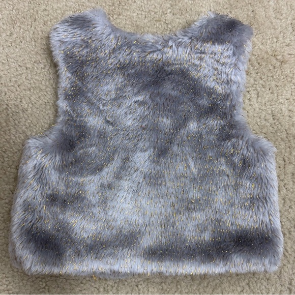Girls toddler faux fur vest - Picture 4 of 5